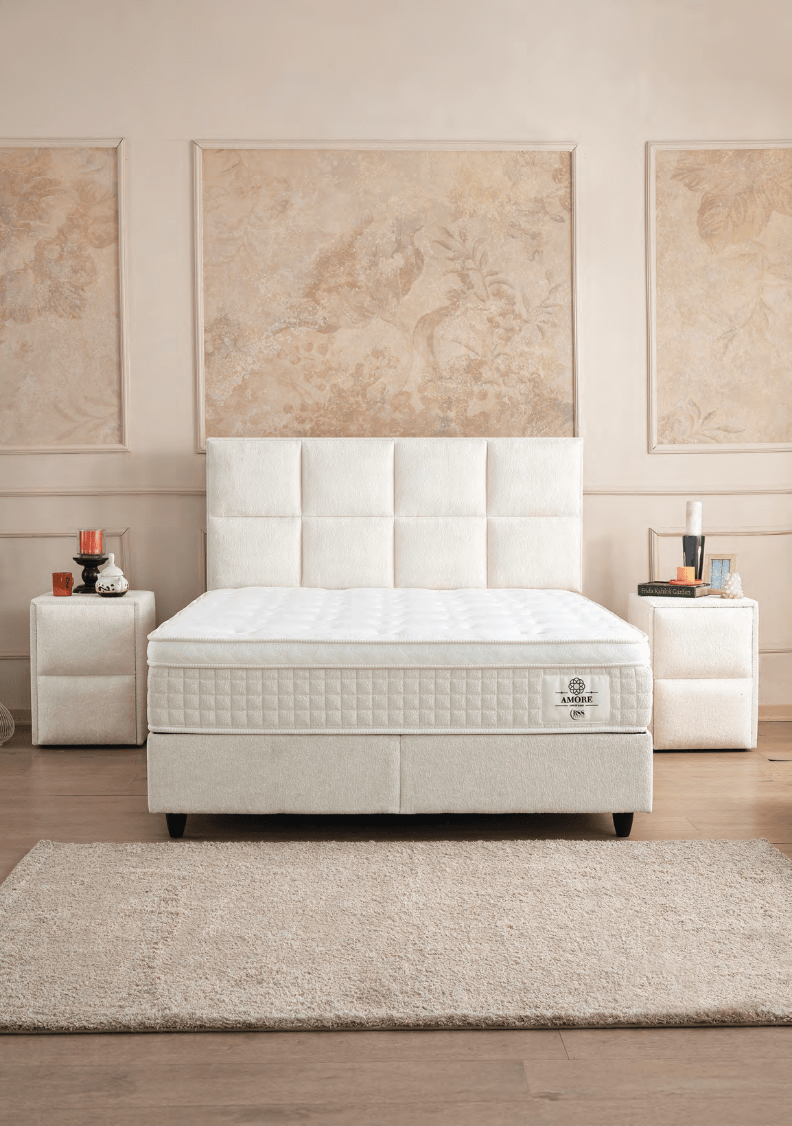 Minimalist luxury living room